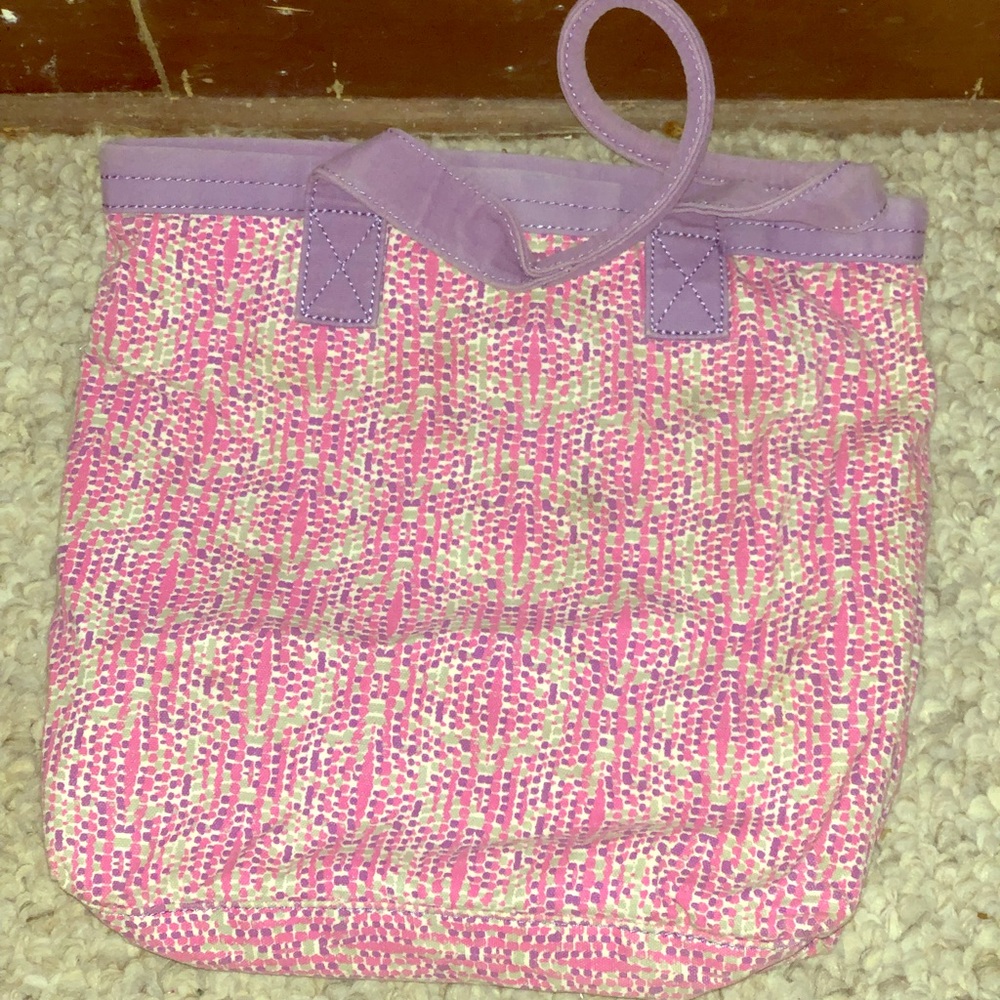 JLo Breast Cancer Awareness Geometric Tote Lrsize